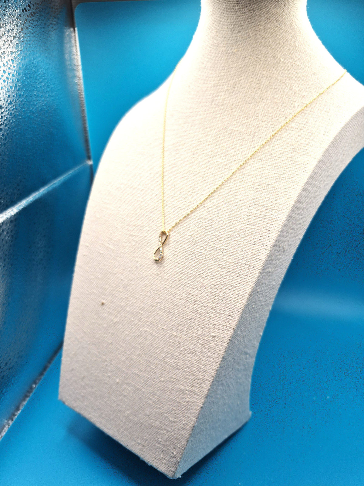 Infinity pendant